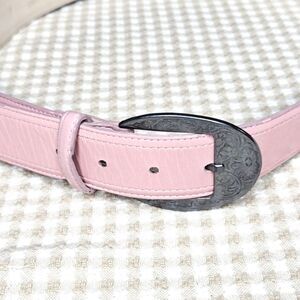 Avignon Vintage Silvertone Western Floral Scrolled Buckle Soft Pink Leather Belt